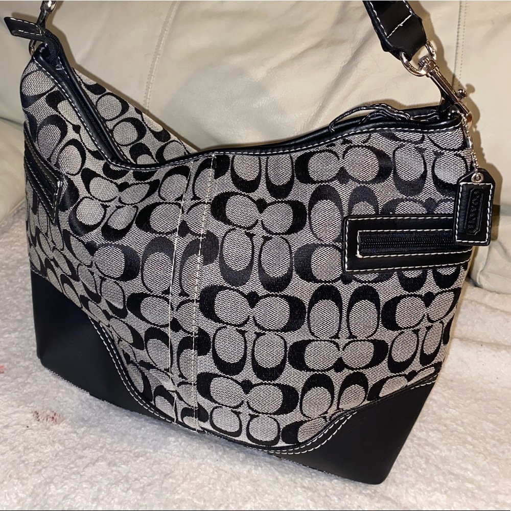 Coach Signature Jacquard Black / Gray Shoulder bag - Picture 6 of 10